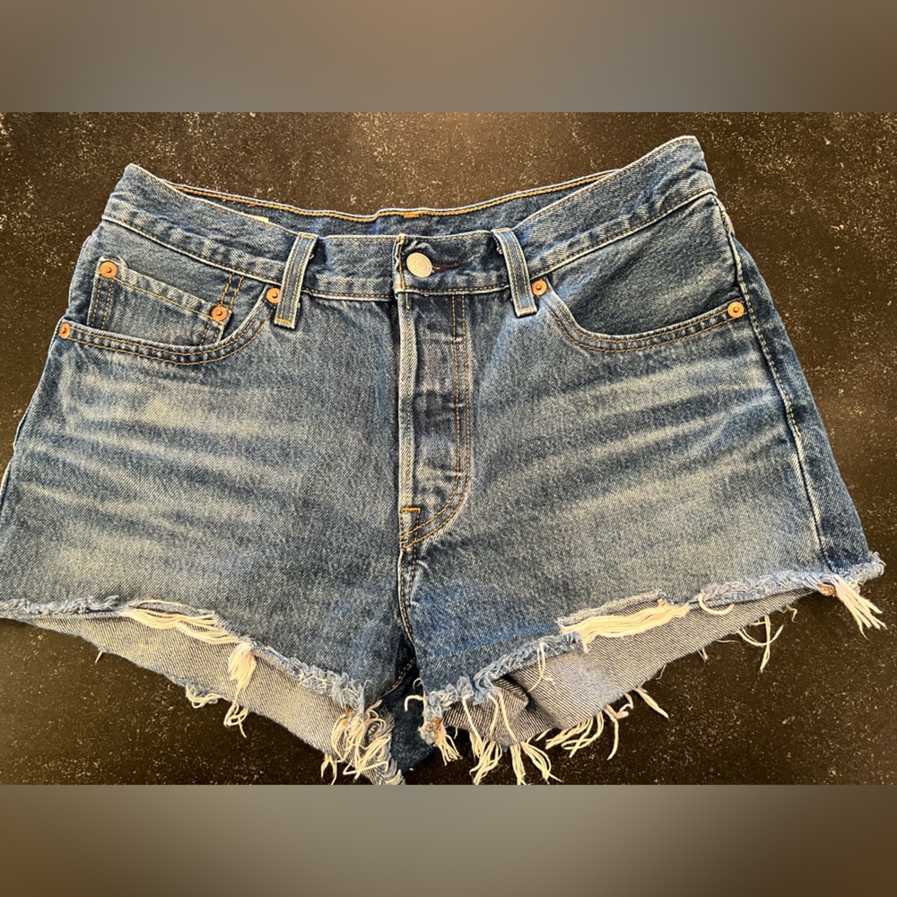Levi’s 501 size 6 womens shorts